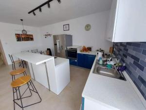 Central modern apartment