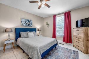 Cordova Palms A - Duplex by Castillo