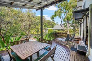 9 Naiad Court - Rainbow Shores - Pool - Aircon - Wifi - Walk to beach