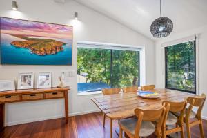 9 Naiad Court - Rainbow Shores - Pool - Aircon - Wifi - Walk to beach