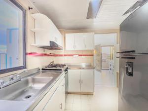 Tropical Beach - Con vista al mar