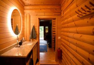 Seaside log-house Merehõbeda with sauna and hot tub