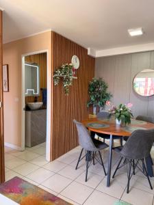 Dep 3 habitaciones 1,5 baños céntrico parking wif TV en habitaciones