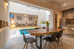 Perla Oasis with Private Pool by Xarm Apartments