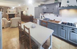 2 Bedroom Awesome Home In Pardailhan