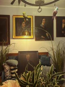 Art action room img46