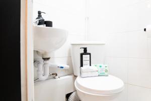 Beautiful new build studio in London