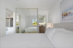 Mosman moments - Laidback living with district views - AVE71