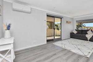 Cessnock Country Comfort Your Gateway to Vineyards Views and Valley Charm