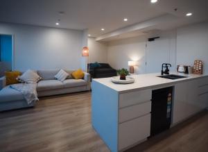 Skyline Serenity,Sunset Views, Pool, Spa, & PRIME location