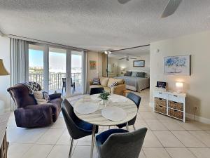 Estero Beach & Tennis 706B