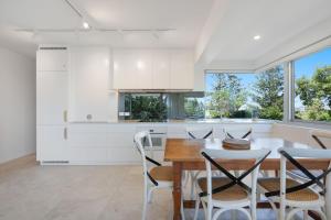 Kalimna 2 Picture Point Crescent 35