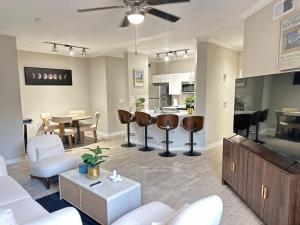 Charming 2BR 2BA Oasis in Magnolia