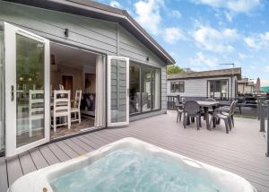 The Essex Golf And Country Club