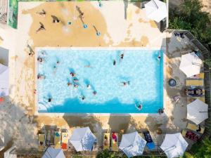 Mobil home 24m² avec terrasse pour 4 personnes - API-1-52-412