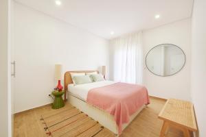 Large Group Beach Stay, by TimeCooler