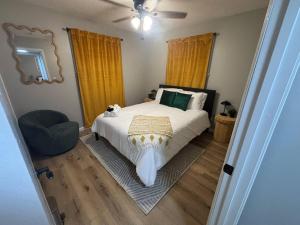 Downtown Manhattan Stay Near Poyntz Ave