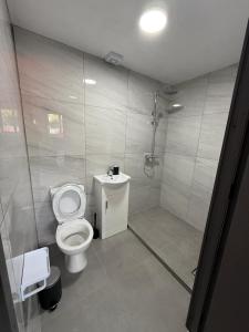 Charming studio flat in HA8, 6 mins walk to Edgware station