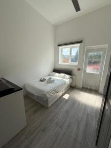 Charming studio flat in HA8, 6 mins walk to Edgware station