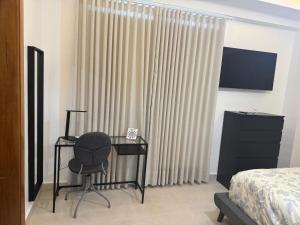 Chic City Apartment Walk to Everything!