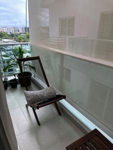 Chic City Apartment Walk to Everything!