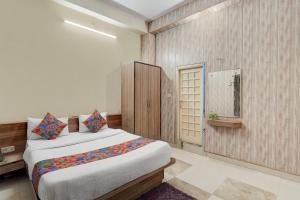 FabHotel Citi Residenci