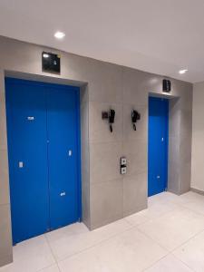 Luxurious 1BR with rooftop pool gym & beach access