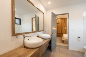 Melasti Villa 2 by Alfred in Bali