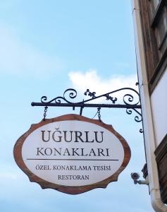 Uğurlu Konakları
