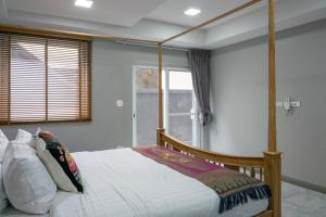 V262 Smart 4BR Villa Ideal for Groups Families