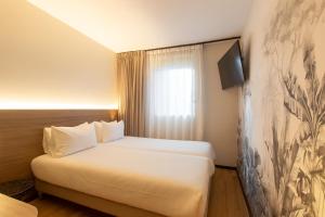 Logis Hôtel de Port dAlon - St Cyr sur Mer