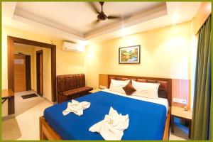 Marine Drive Lane Rooftop # Sea View Palace Residecy - Fully Air Hotel # PRIME LOCATION # BEST ROOFTOP SEA VIEW HOTEL