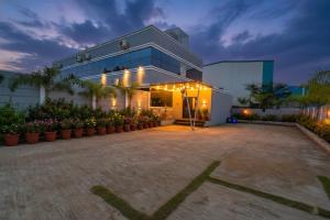 FabHotel Tiru Rooms
