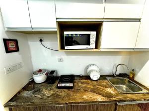 luxury studio sector 74