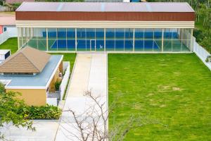 V264 Full Size In Door Tennis Court Gym Brand New