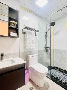 Executive three bedroom apartment with fully equipped gym ample parking space swimming pool children playing ground and amazing scenic views