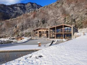 Nikolausberg - Hof im Garten