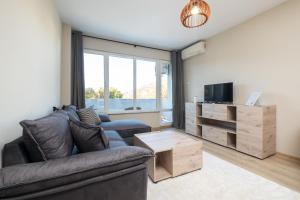 Panoramic View Cozy 1BR Apartment