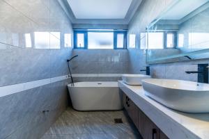 Silver Oak Residence