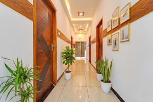 FabHotel Raja Residency