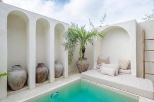 Casa Aurora- Chic & Stylish 1 BR Pool Villa - 7 Min to Savaya