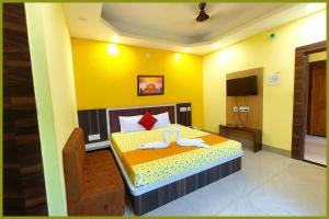 Jagannath Temple Shashi Palace Resort - Fully Air conditioned# Free Wifi And Room Service #Budget Class Best Hotel IN Puri