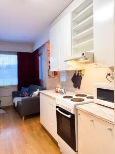 Large Group Fireside Cabin