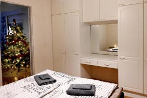 Villa Lehti, piha, pysäköinti, sauna