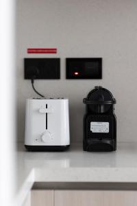 Brand New Cozy 1-BR Flat 15 mins drive to Downtown