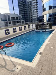 A Luxurious 1 Bedroom Apartment in Al barsha heights