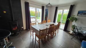 Chambre avc salle de bain chez l habitant a Montfaucon