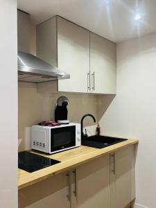 Suite Muraille by Collection Aura - 4p - Hypercentre Charleville-Mézières à deux pas de la Place Ducale