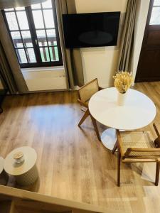 Suite Muraille by Collection Aura - 4p - Hypercentre Charleville-Mézières à deux pas de la Place Ducale