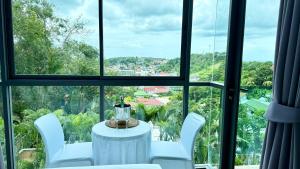 Baan Saint-Tropez Seaview Villas Kata Beach